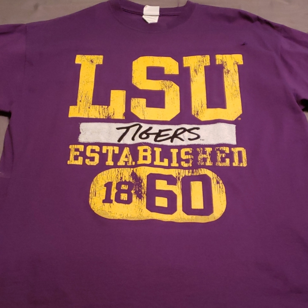 LSU Tigers tshirt
